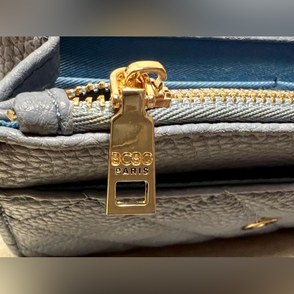 BCBG Paris Drop-Shoulder Chain Strap Clutch (SMALL) - Picture 8 of 10